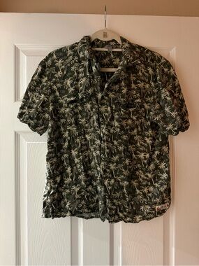 Mexx Viscose Palm-Print Short-Sleeve Button-Down Shirt Large